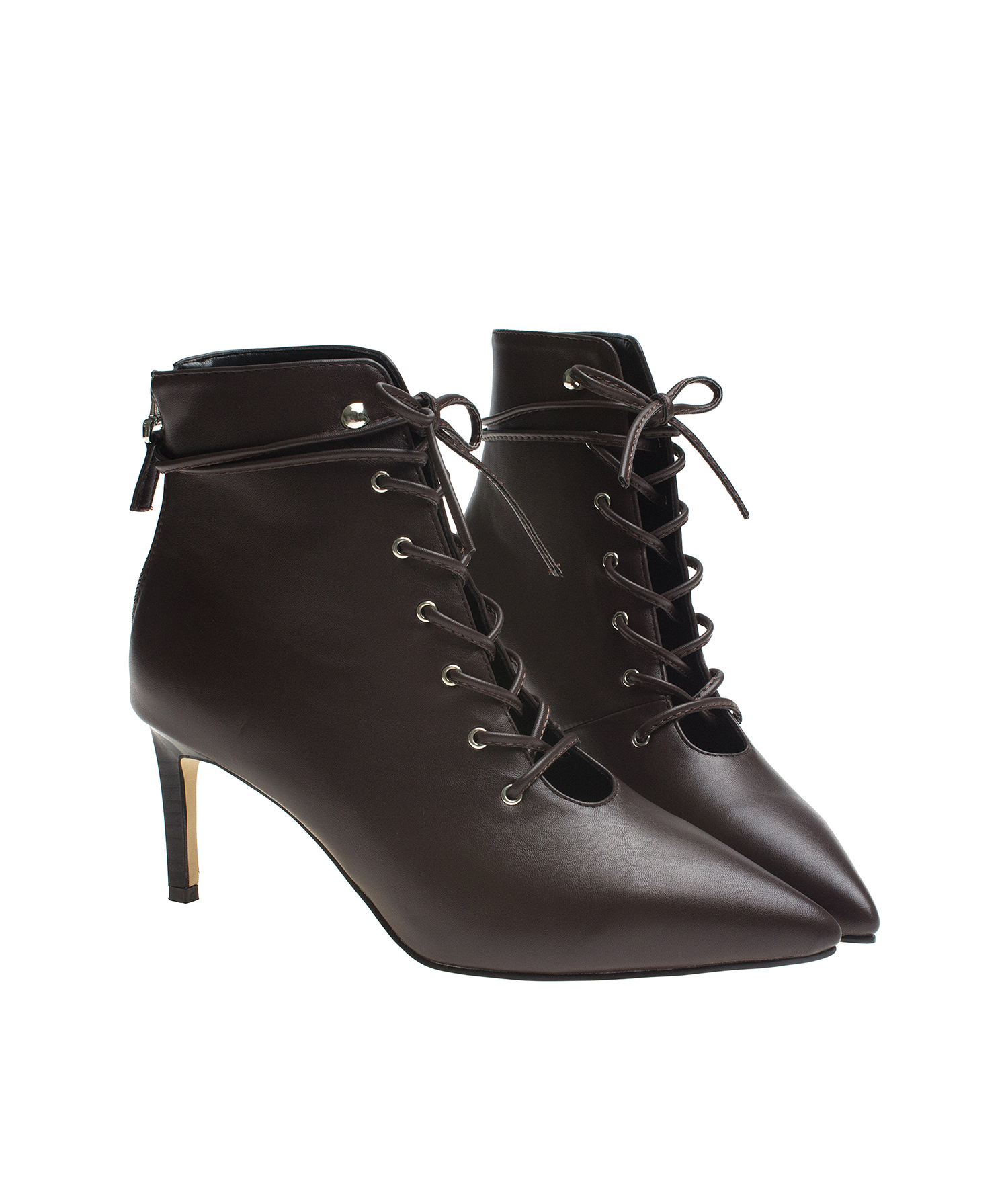 lace up boots pointed toe