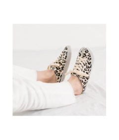 AnnaKastle Womens Tabi-Style Split Toe Backless Sneakers Leopard