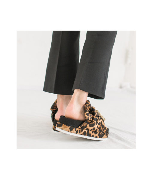 AnnaKastle Womens Rhinestone Buckle Satin Platform Slide Sandals Leopard
